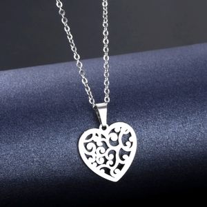 Boho Chic Floral Heart Silver Pendant Necklace